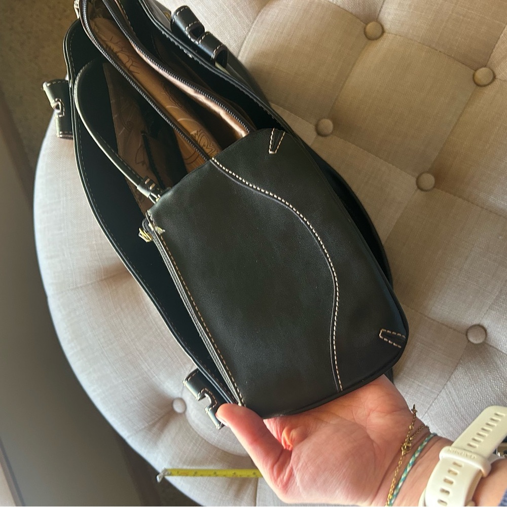 Franklin Covey Turn-lock Tote - Picture 10 of 12